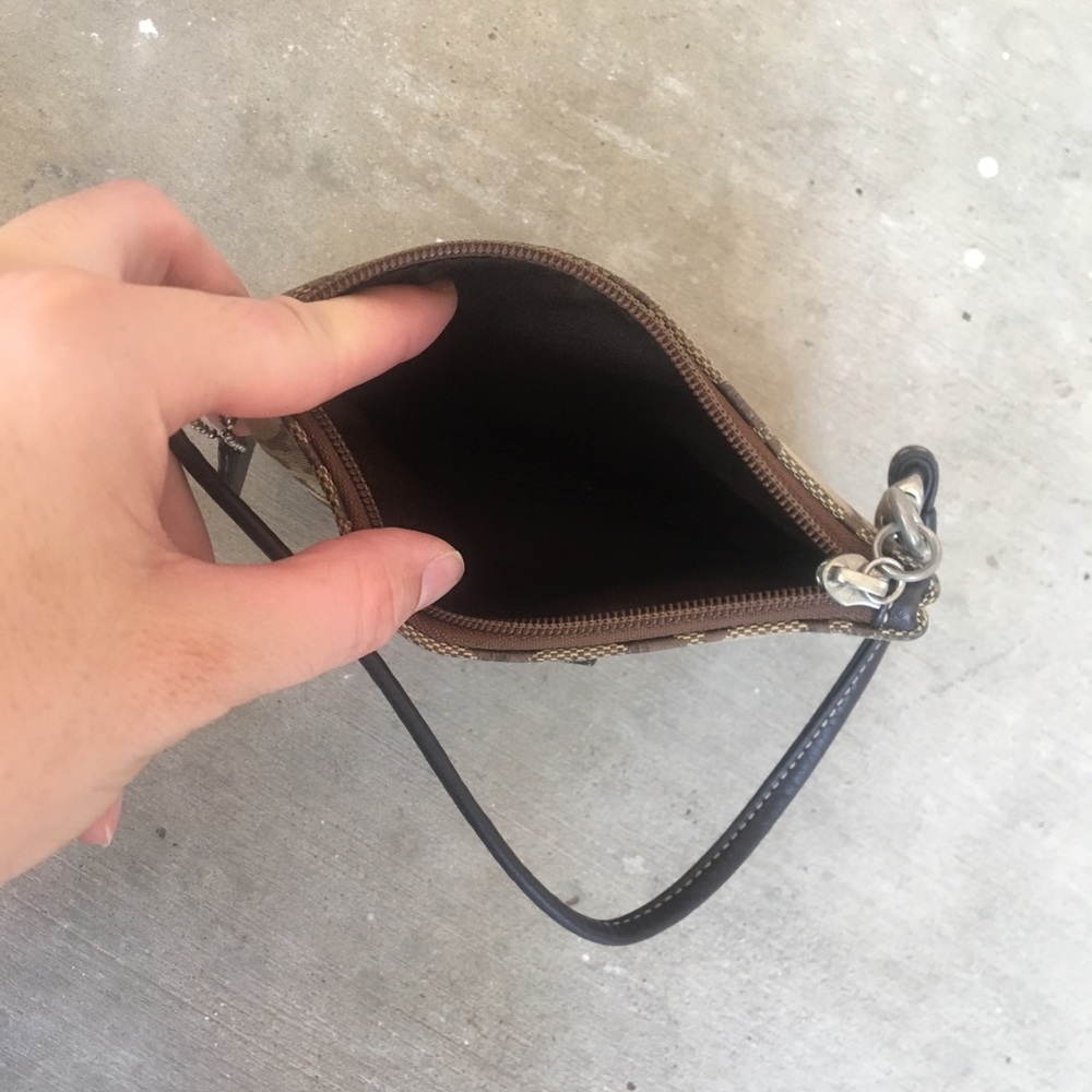Coach wristlet with leather trim - Picture 3 of 3